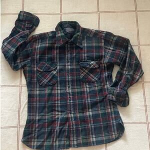 Vintage Pendleton Plaid ButtonUp Flannel Size XL - 100% Wool